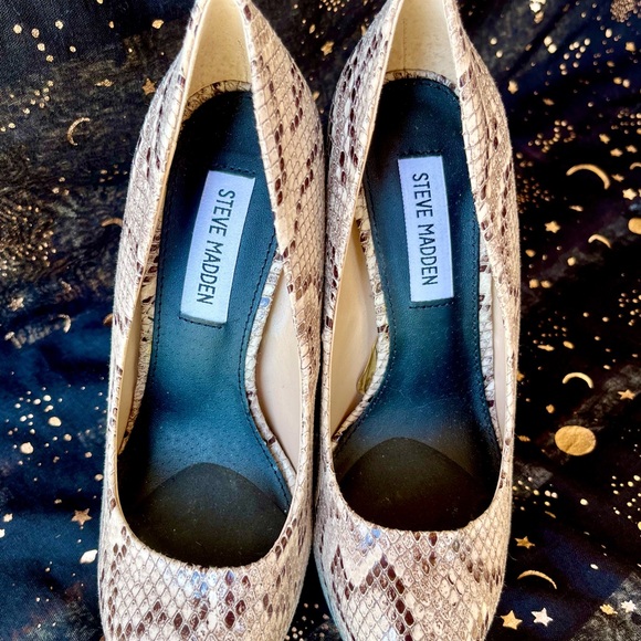 Perfect Condition Steve Madden Snake Skin Nala Platform Pumps Heels Size 6.5 - Picture 3 of 3